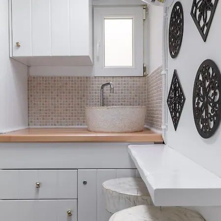 Elpis Mykonos - Delos Port Apartment *